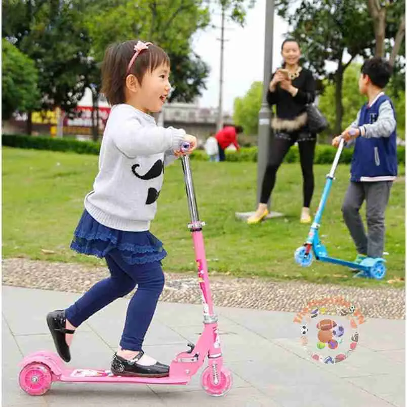 1008 xe scoster 811 - Xe scooter trẻ em 3 bánh1.jfif (2).webp