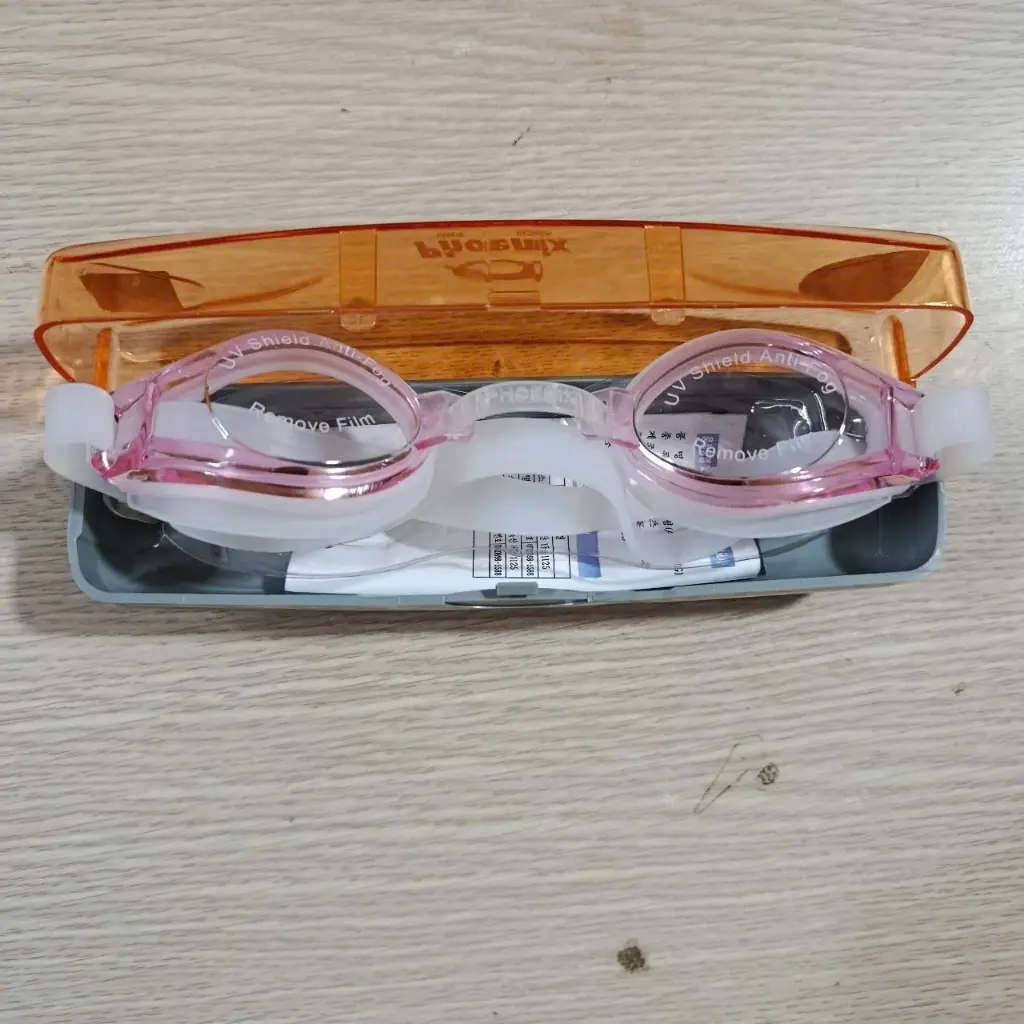 668 Kính 20409.jfif.webp